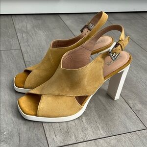 GEOX RESPIRA Jenieve Yellow Slingback Suede Sandals, Size 38